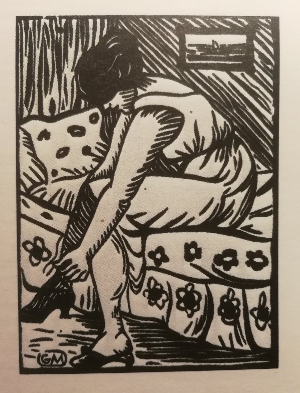 Galerie Barbery（パリ）のストッキングを引っ張る女性、木の彫刻 作： ガスパールマイロール