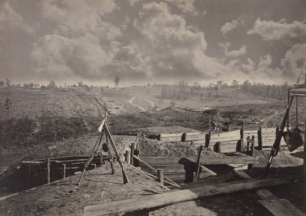 1860 年代、ジョージア州アトランタの前にある反乱軍の工場 No. 5。 作： ジョージ・N・バーナード