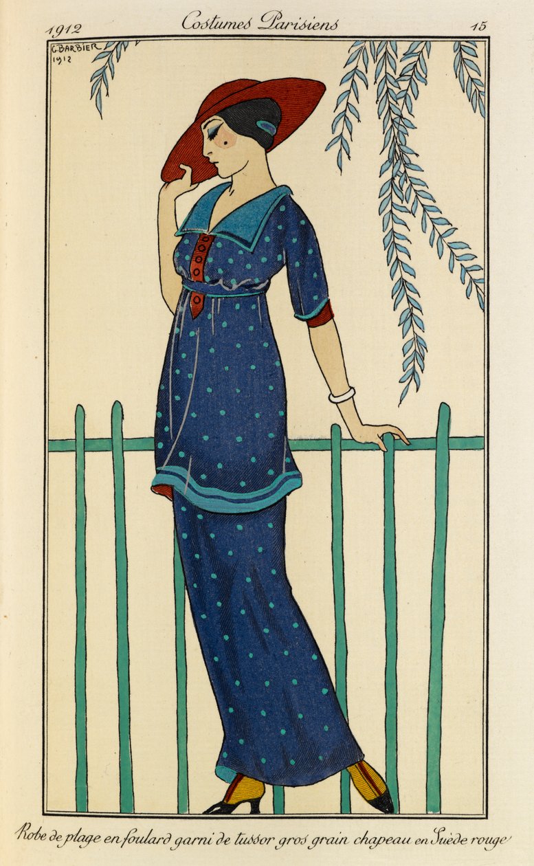 Strandkleid aus Seidentuch mit Tussor-Grosgrain-Besatz, Hut aus rotem Wildleder. Costumes Parisiens Nr. 15. Frau trägt ein Strandkleid und einen Rohseidenschal mit Grosgrain-Besatz in gepunktetem Blau und einen roten Hut. von Georges Barbier