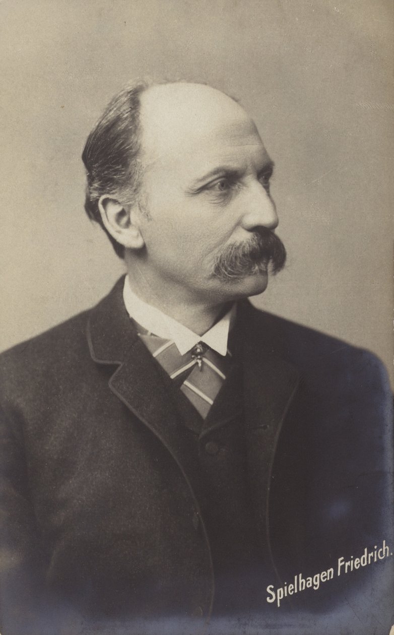 フリードリヒ・シュピールハーゲン（1829～1911）、ドイツの小説家、翻訳家（モノクロ写真） 作： ドイツの写真家