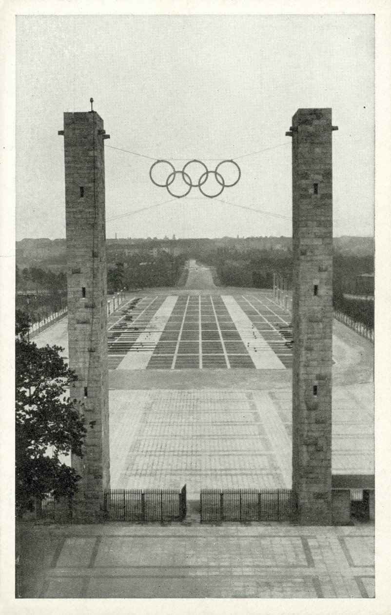 ライヒスポートフェルト、ベルリン（モノクロ写真） 作： ドイツの写真家
