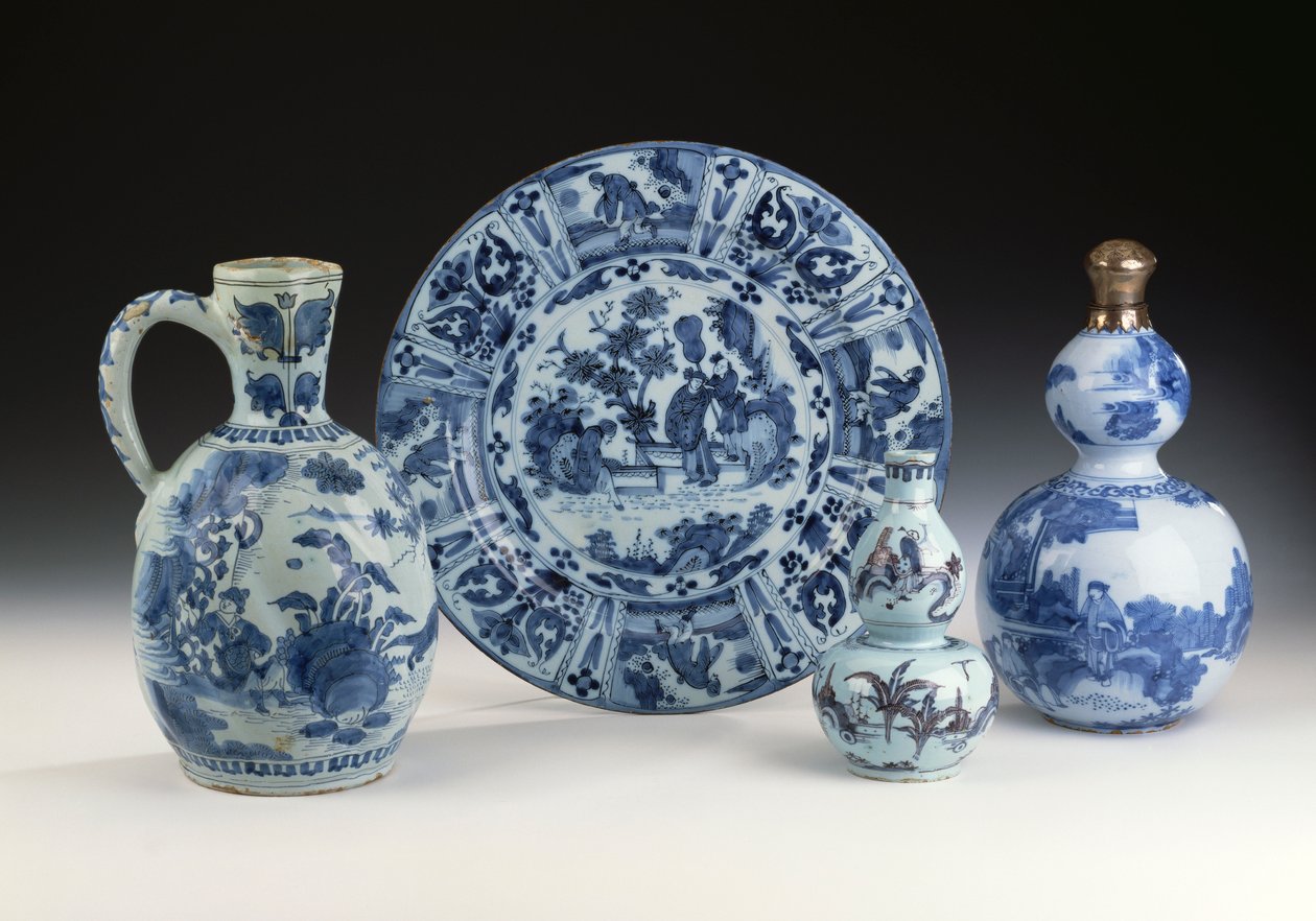 中国風フランクフルト青白磁セレクション 1700年頃（陶磁器 作： ドイツ語学校