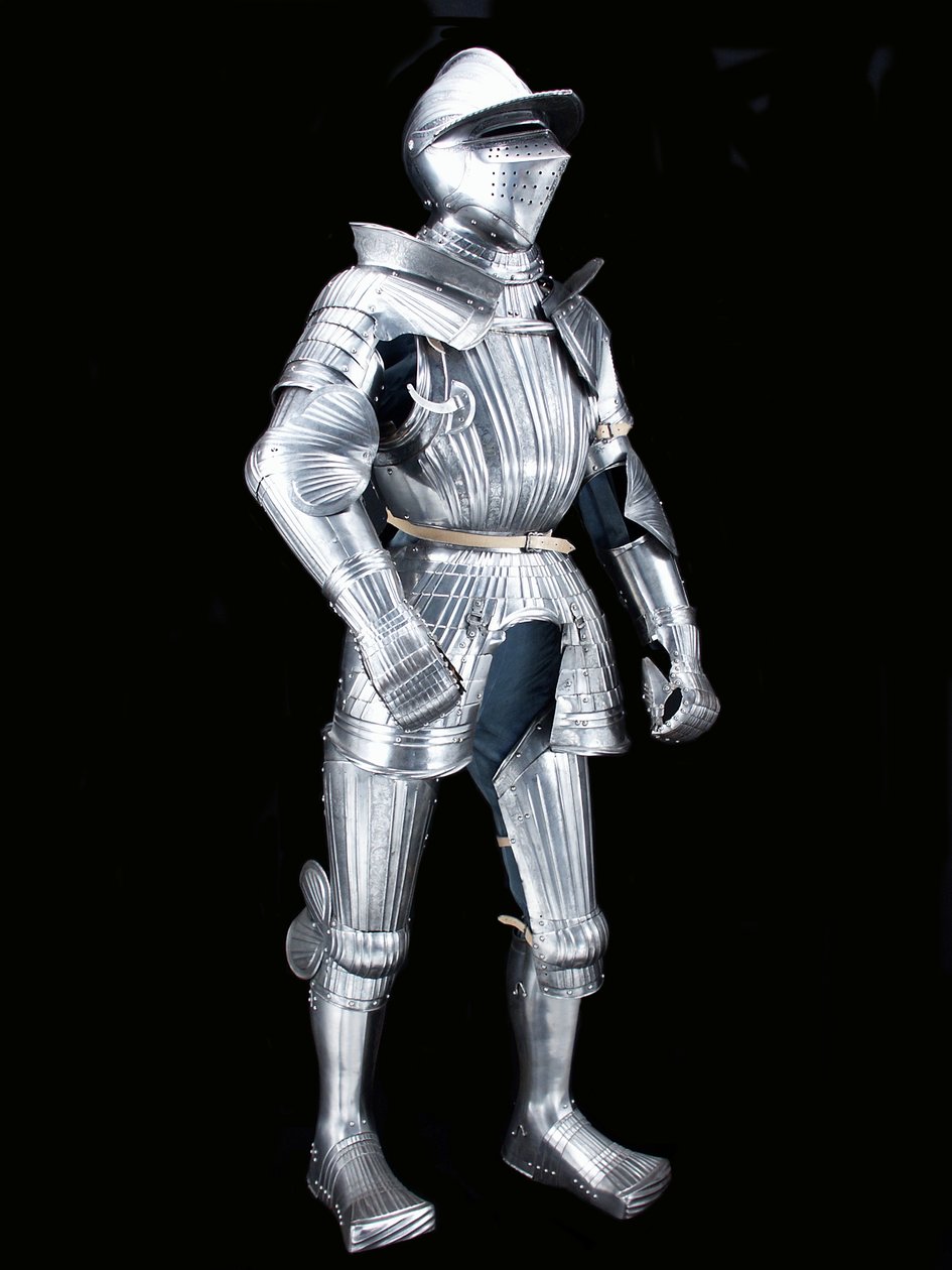 「フィコ」グループの「マクシミリアン」フィールドアーマー、関連するヘルメット、1525年から30年頃、1805年頃の装飾（エッチングされたスチールに現代のレザーと修復を施したもの 作： ドイツ語学校