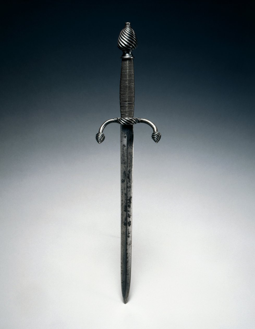 マインゴーシュ、c.1600（ワイヤーグリップ付きスチール） 作： ドイツ語学校
