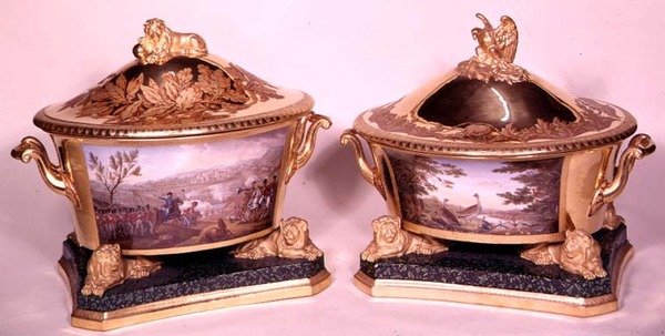1816〜19年、ベルリンのプロイセンディナーサービス（磁器＆金箔）の2人の成人（3043および68588も参照） 作： ドイツ語学校