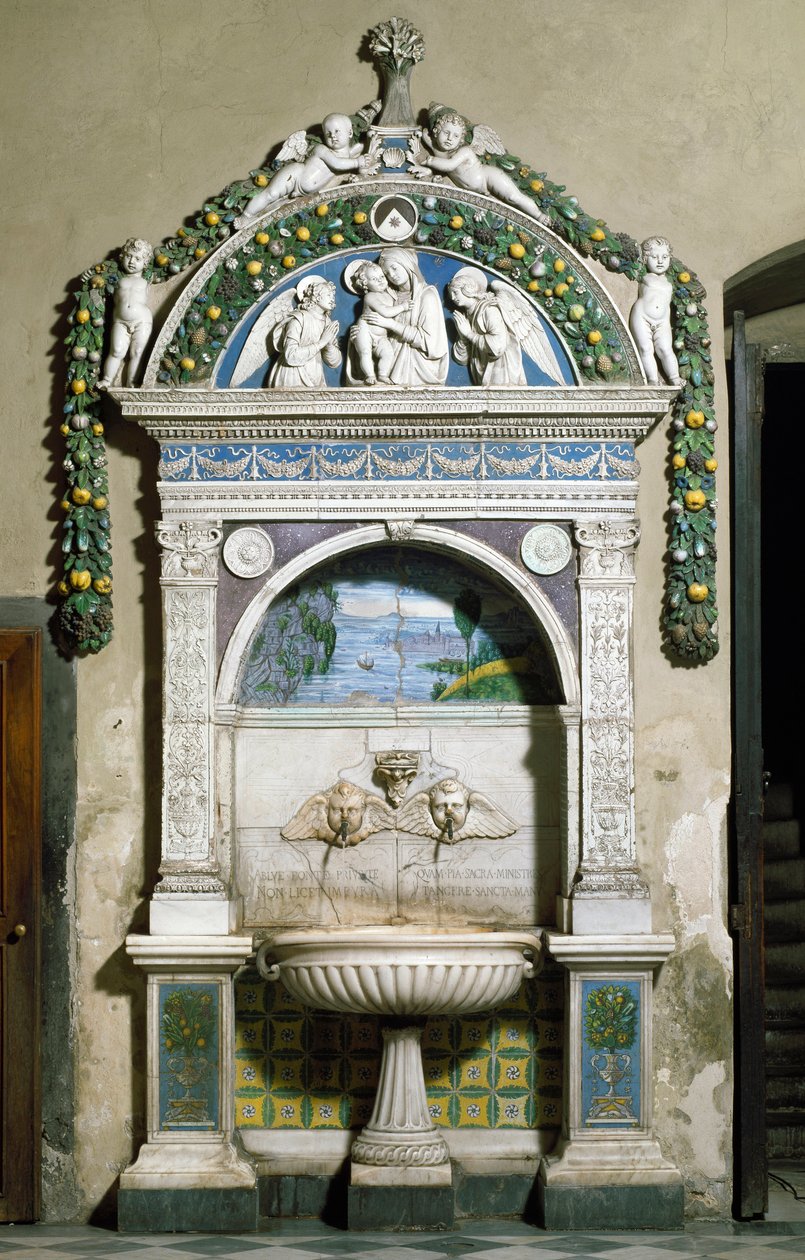 ジョヴァンニ・デッラ・ロッビア（1469-1529）による大理石とテラコッタで作られた高浮き彫りのデコール・ファウンテン（1498年）。フィレンツェ、サンタ・マリア・ノヴェッラの聖具室 作： ジョヴァンニデッラロッビア