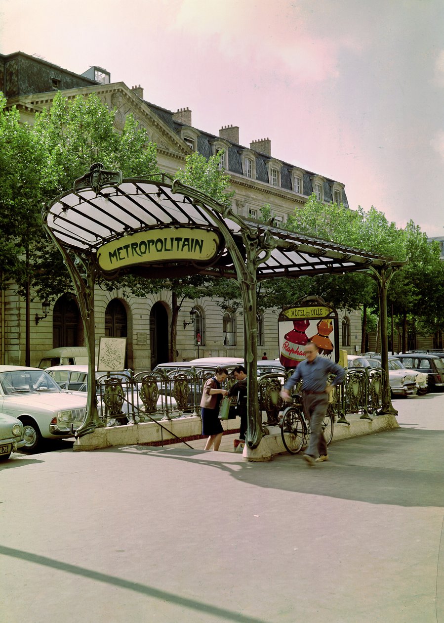 Hotel de Ville Metropolitain、1899-1904年の入り口の眺め 作： ヘクター・ギマール