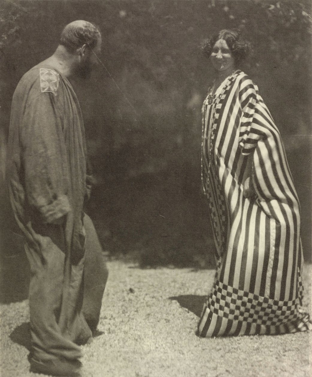 グスタフ・クリムトとエミーリエ・フレーゲ、1909年頃。 作： ハインリッヒ・ベーラー