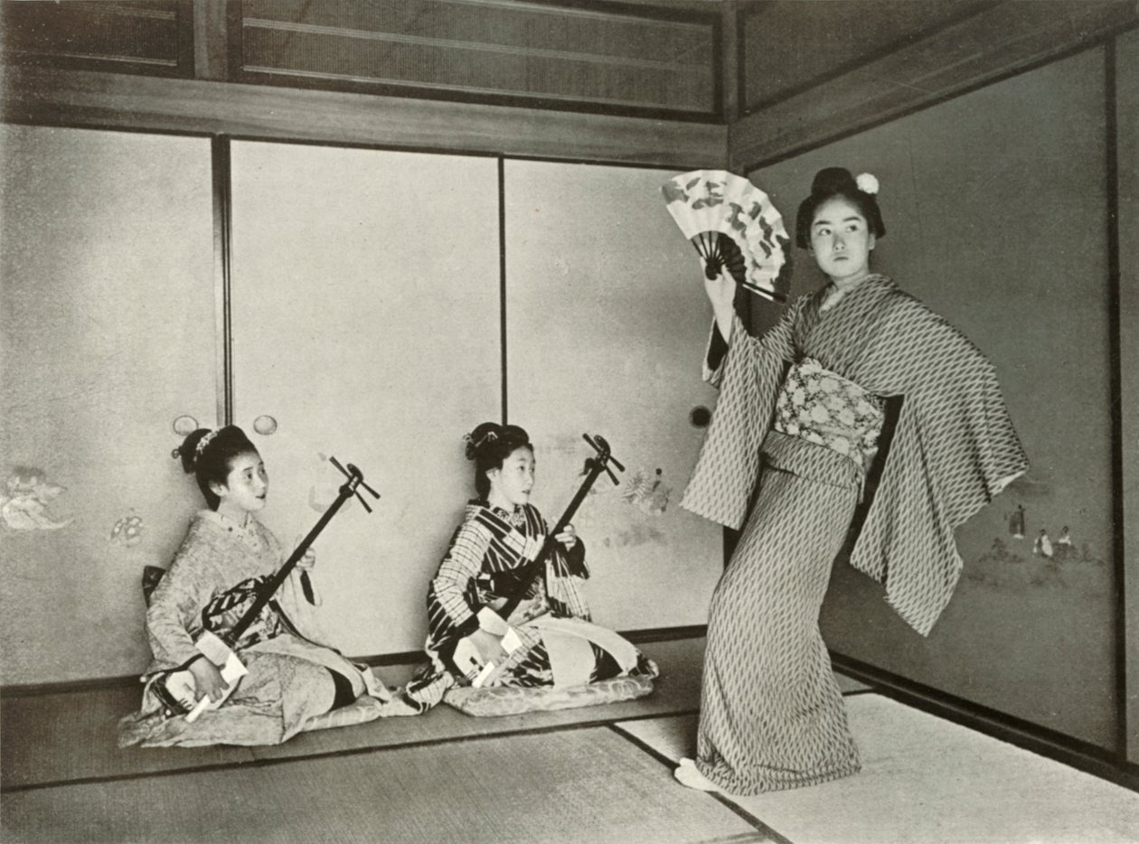 芸者ダンス、1910年。 作： ハーバート・ポンティング