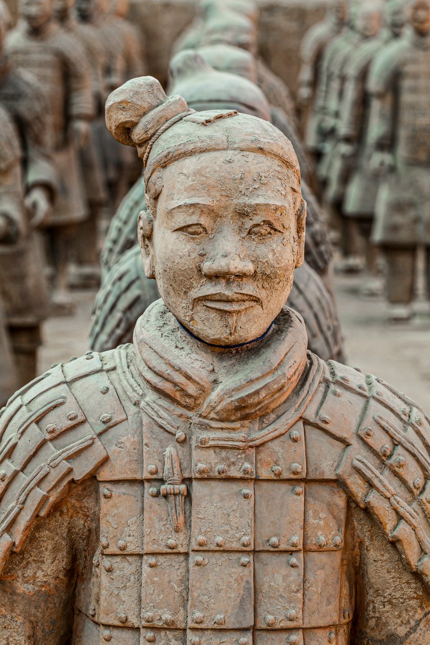 テラコッタ戦士博物館にて、ピット1地区の様々な戦士のシーン、2009年（写真）。 作： アイラブロック