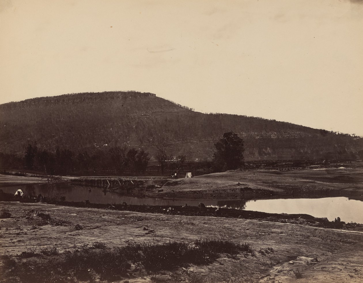 テネシー州チャタヌーガ、サウスエンド。1864年（写真） 作： アイザックH.ボンソール