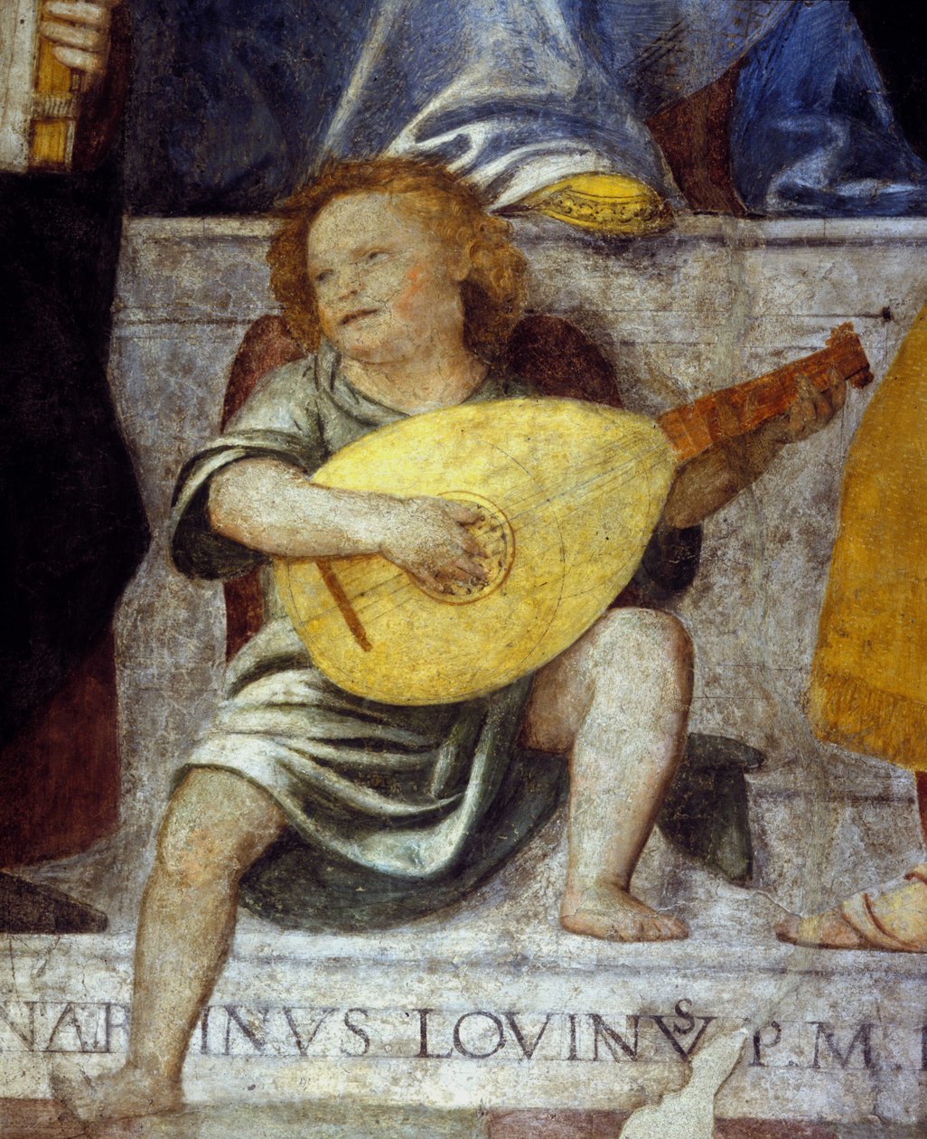 リュートを弾く天使の音楽家。17世紀にミラノの教会で描かれたフレスコ画の詳細。 作： イタリア語学校
