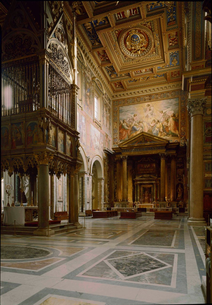 Gotische Kunst: Blick auf den päpstlichen Altar über dem Tabernakel, hergestellt von Giovanni di Stefano um 1367, verziert mit zwölf Tafeln, die von Barna da Siena (14. Jahrhundert) bemalt wurden. 1367-1368. Basilika St. Johannes im Lateran (San Giovanni i von Italian School