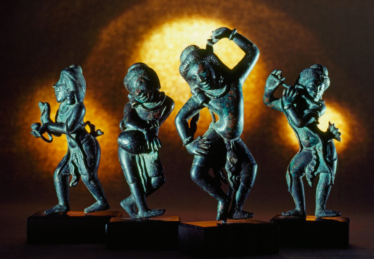 古代ピュー族が制作した6～7世紀の人物像。ニューヨーク、ニューヨーク 作： ジェームス・L・スタンフィールド