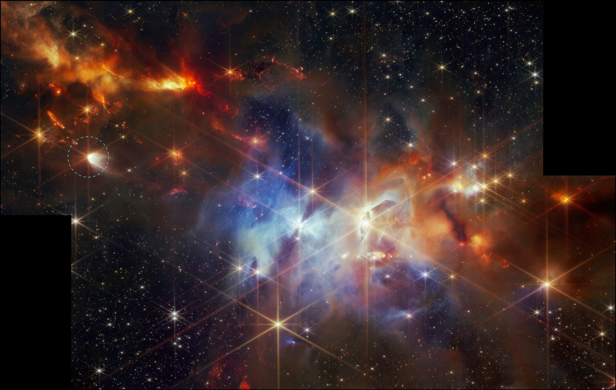 へび座星雲にある原始星EC 53（NIRCamによる画像） 作： ジェイムズウェッブ宇宙望遠鏡（NASA）