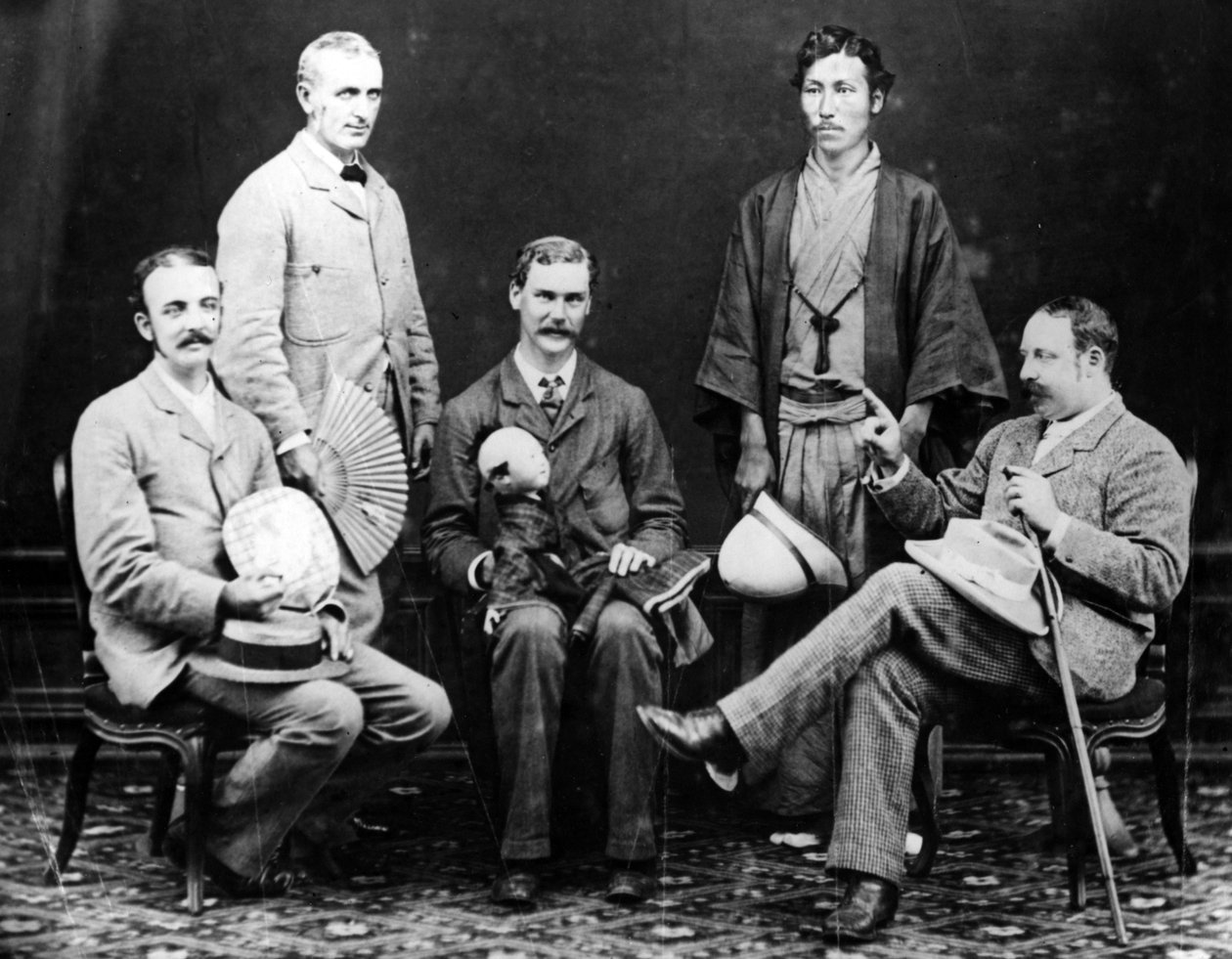 日本のヨーロッパ人観光客、1860〜80年頃 作： 日本の写真家