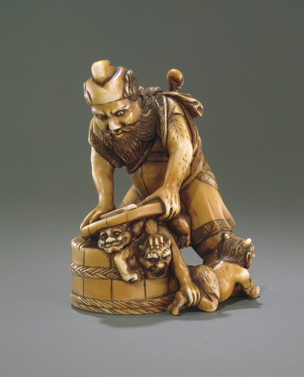Figure of Shoki the demon queller  作： 日本語学校