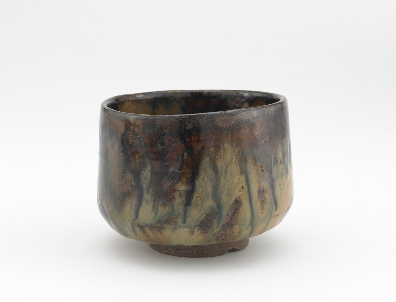 Tea bowl named Ochiba (Fallen Leaves), Takatori or Yatsushiro ware 作： 日本語学校