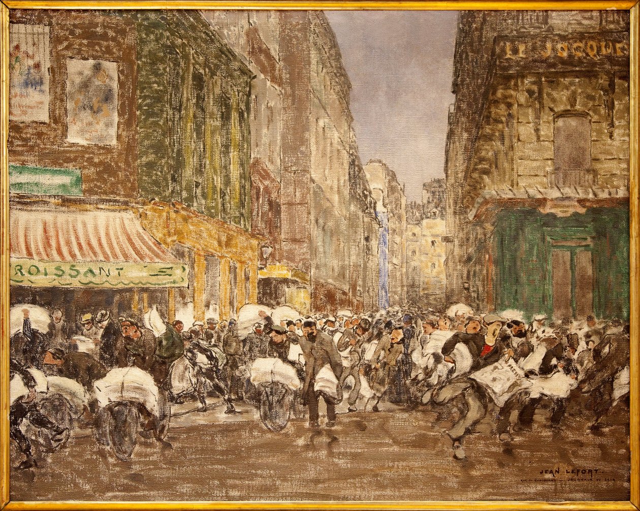 夕刊紙の発売、1914年クロワッサン通り、ジャン・ルイ（ジャン＝ルイ）・ルフォール（1875-1954）の絵画、パリ市2区の大部分で伝統的に定着していた報道機関の活動を示す、カフェ・デュ・クルにて。 作： ジャン・ルイ・ルフォール