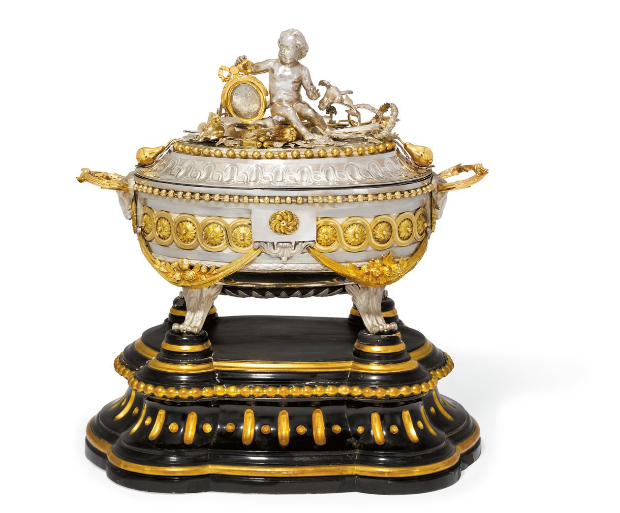 スープタン、蓋、台、マリーヌ、1780年頃（金色の金属と銀）（430298も参照 作： ジャン・コルネイユ・ヘンドリックス