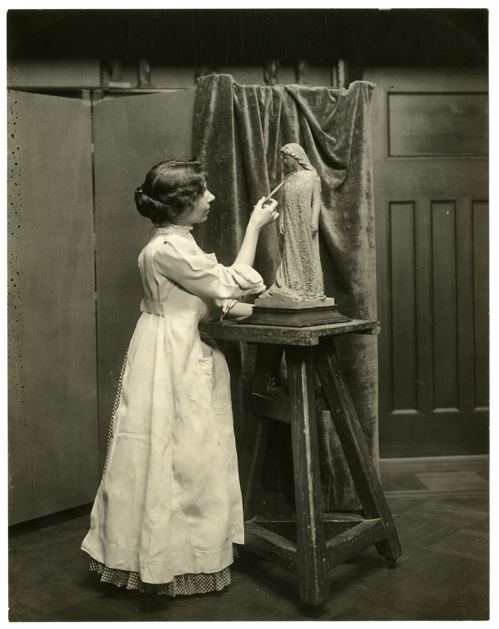 Bessie Potter Vonnoh, c.1905-40 (ゼラチンシルバー写真) 作： ジェシーターボックスビール