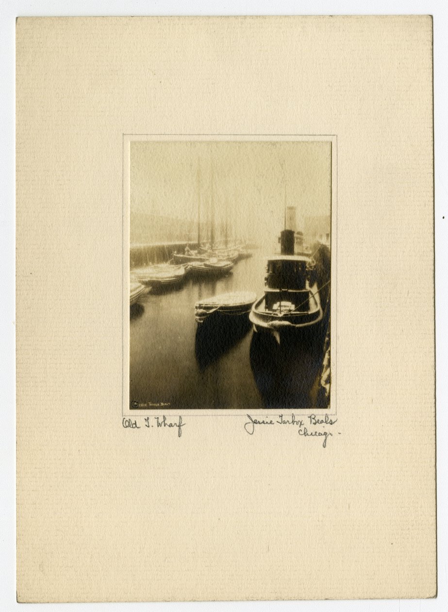 Old T Wharf, c.1902-10 （ゼラチンシルバー写真 作： ジェシーターボックスビール
