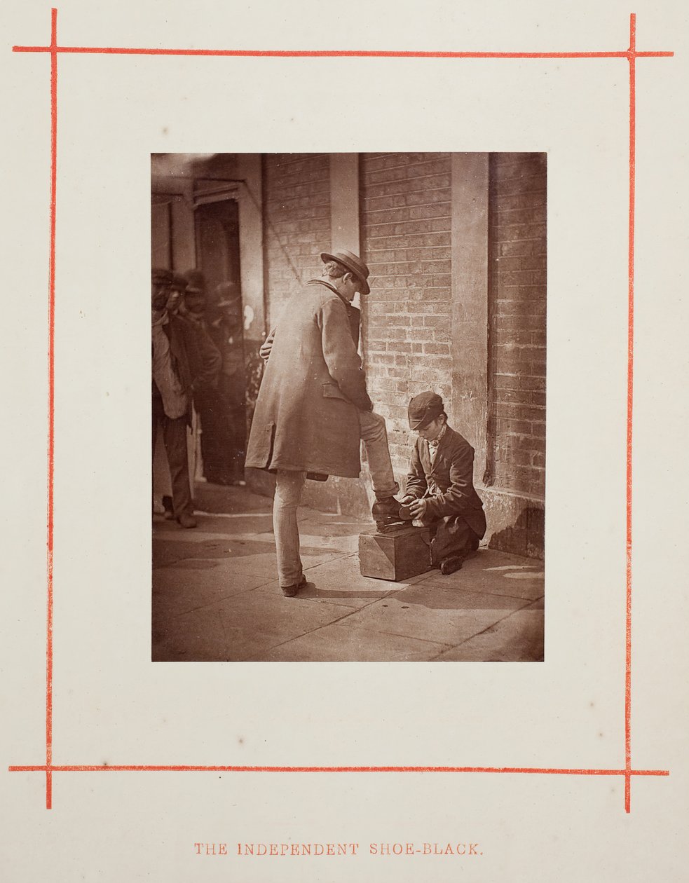 The Independent Shoe-Black、1877 年。 作： ジョン・トムソン