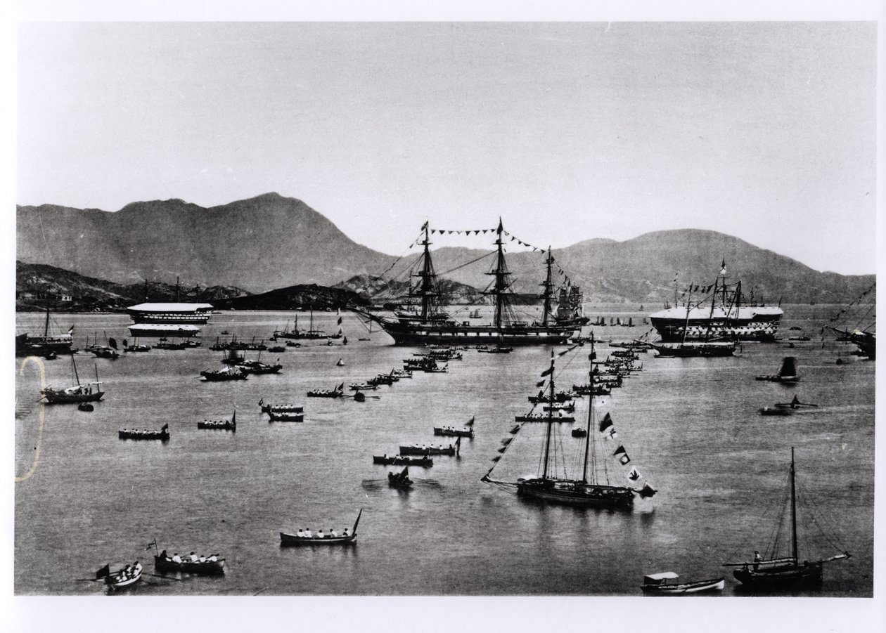 1873年に出版されたJ.トムソンの「中国とその住民の図解」による香港の港の眺め 作： ジョン・トムソン