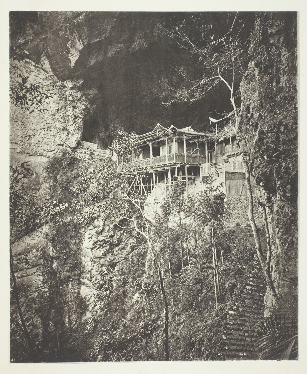 1868年頃のYuenfu Monastery。 作： ジョン・トムソン