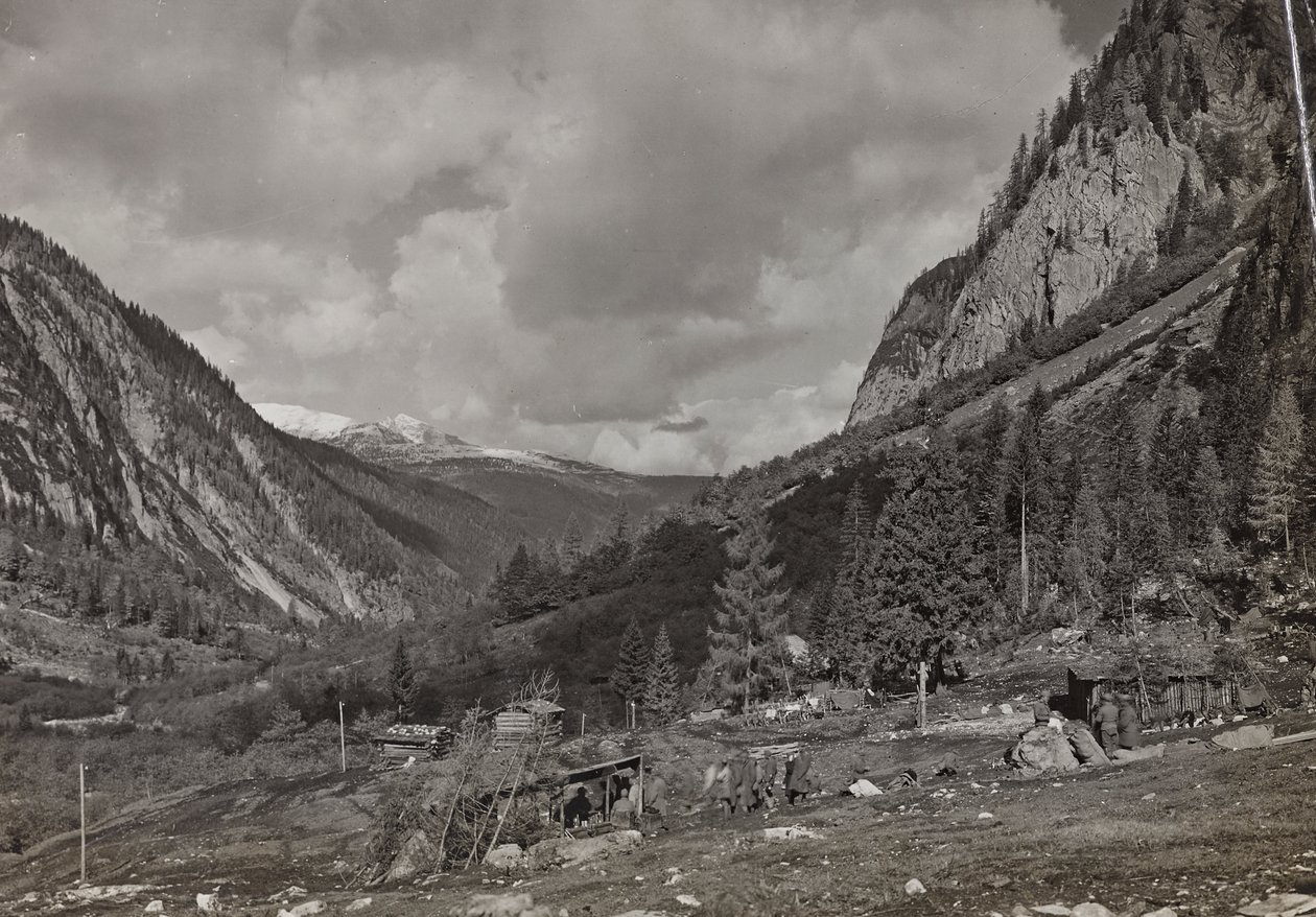 アルバム「Meine weltkriegs - Erinnerungen South-West Front (Carinthia, Italien, South Tyrol) (私の世界大戦-南西戦線の記憶（カリンシア、イタリア、トレンティーノ・アルト・アディジェ）1915/03/1931-12/11/1918 - Josef Zohles Wien ": Lの谷の兵士たち 作： ヨーゼフ・ゾーレス