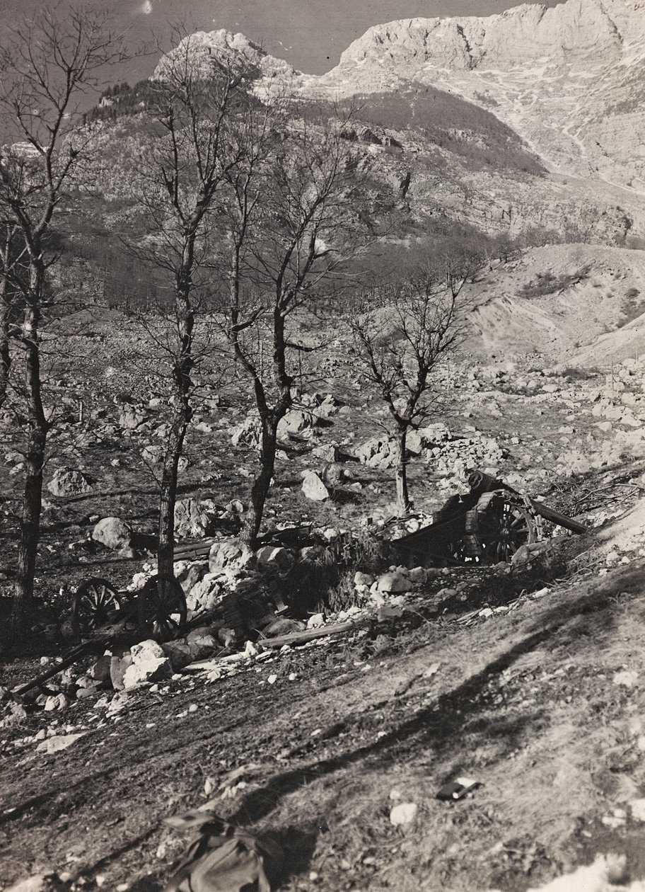 アルバム "Meine weltkriegs - Erinnerungen South-West Front (Carinthia, Italien, South Tyrol) (私の世界の戦争-南西戦線の思い出（カリンシア、イタリア、トレンティーノ・アルト・アディジェ）1915/03/1931-12/11/1918 - Josef Zohles Wien ": 戦地（モノクロ写真）。 作： ヨーゼフ・ゾーレス