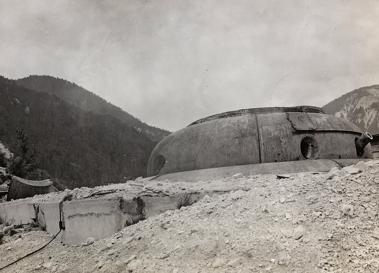 アルバム「Meine weltkriegs - Erinnerungen South-West Front (Carinthia, Italien, South Tyrol) (私の世界大戦-南西戦線の思い出（カリンシア、イタリア、トレンティーノ・アルト・アディジェ）31/03/1915-12/11/1918 - Josef Zohles Wien ":ヘンゼル要塞（モノクロ写真 作： ヨーゼフ・ゾーレス