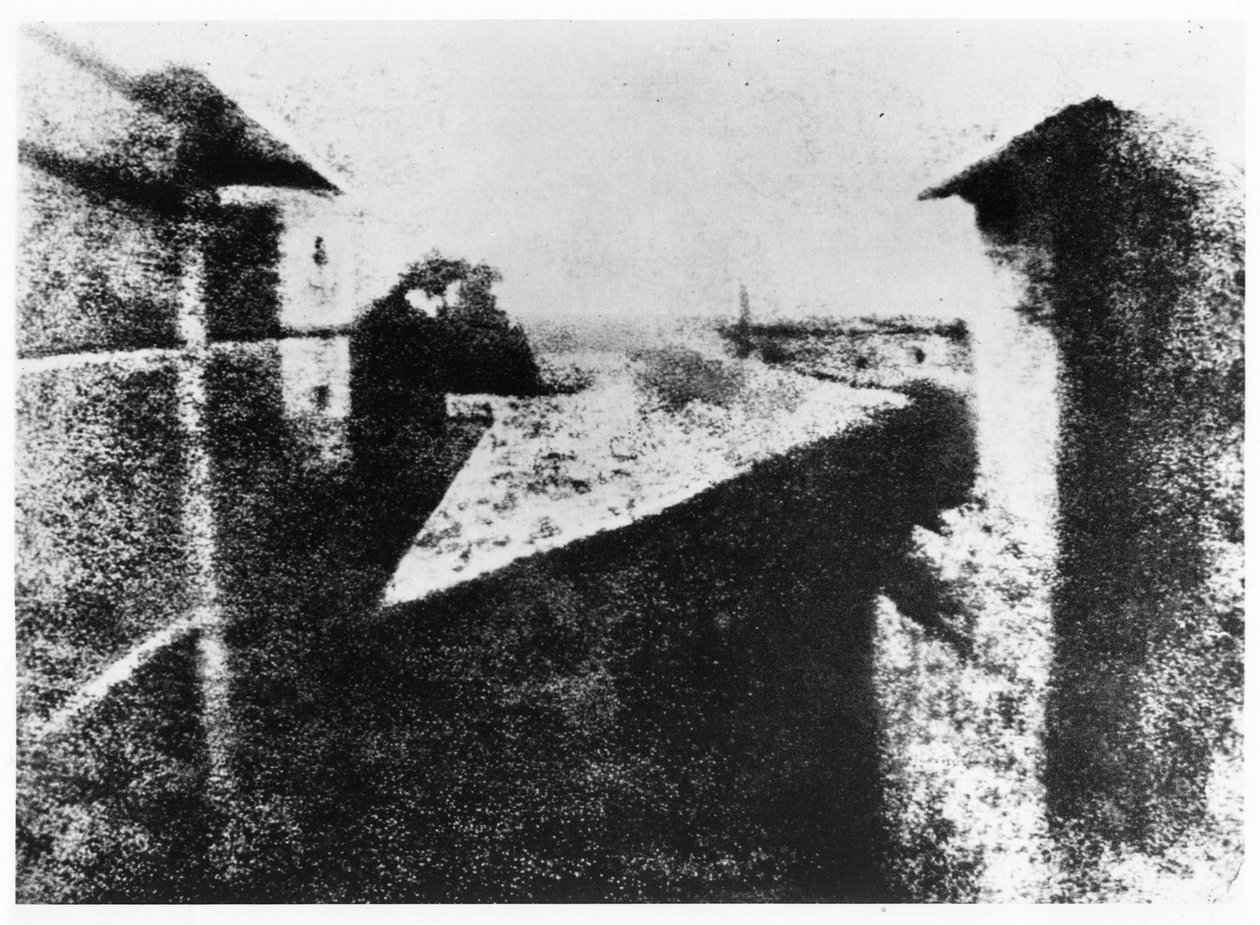 ルグラス、サンルードヴァレンヌ、1827年の窓からの眺め（bw写真） 作： ジョセフ・ニースフォア・ニープチェ