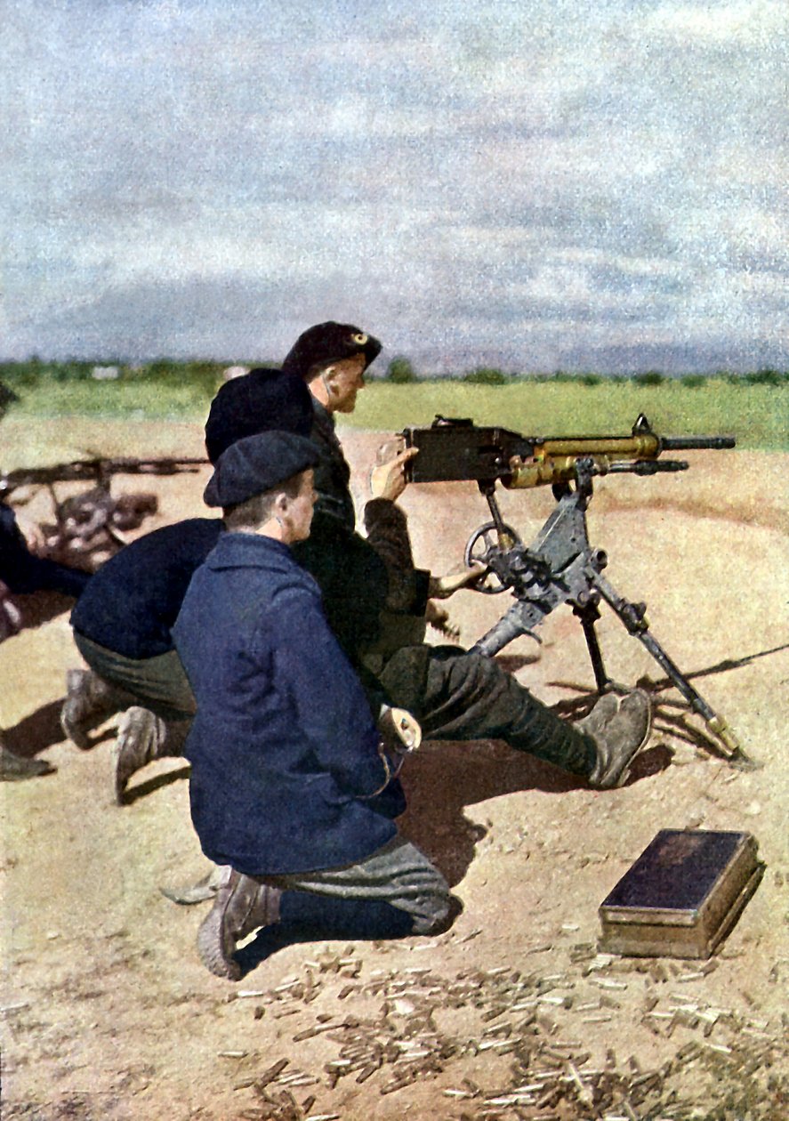 1914年9月、パリ東方のマルヌの戦いの際の機関銃を持ったフランスの
