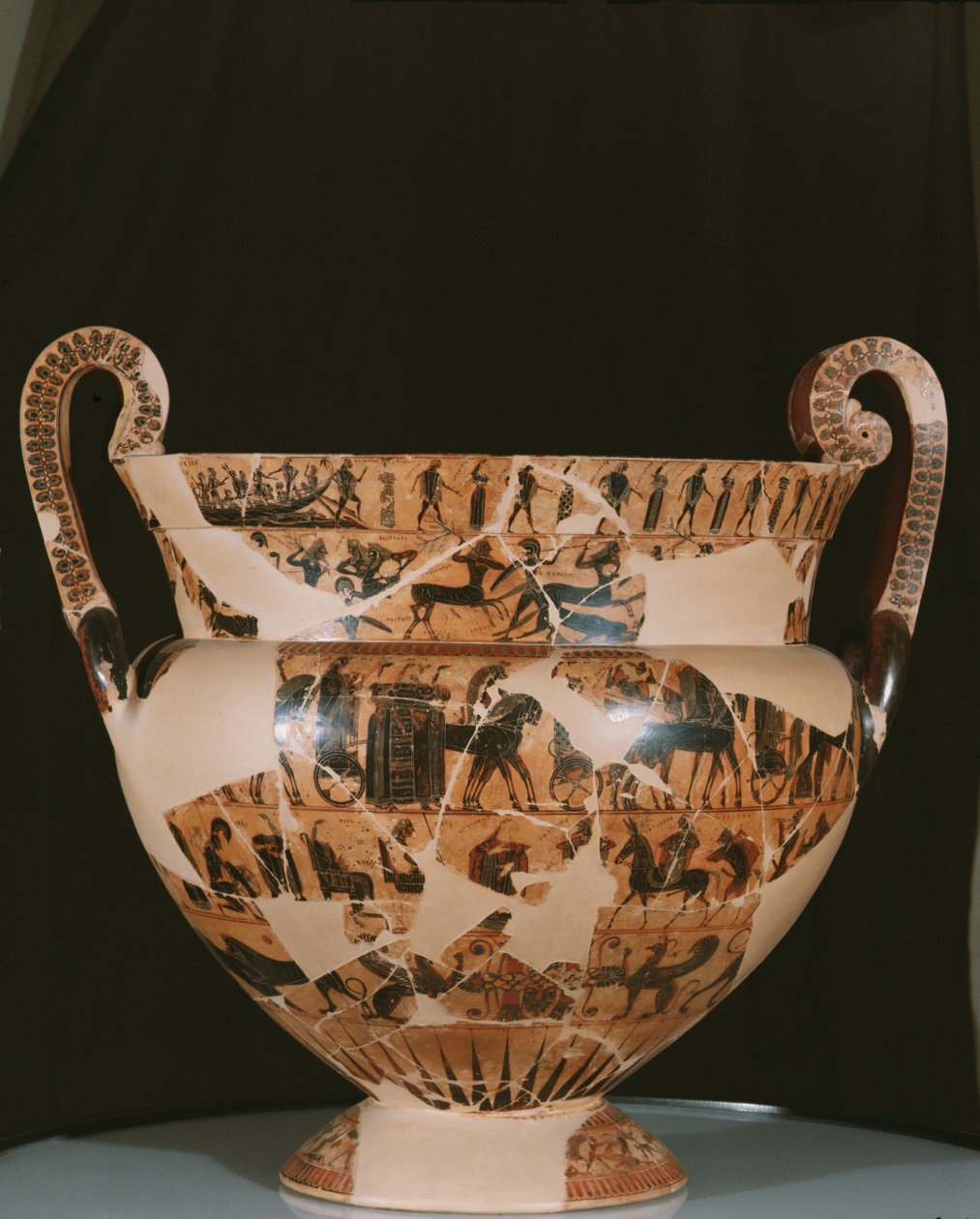 エルゴティモス作「フランソワの壺」（紀元前575～560年頃）紀元前570