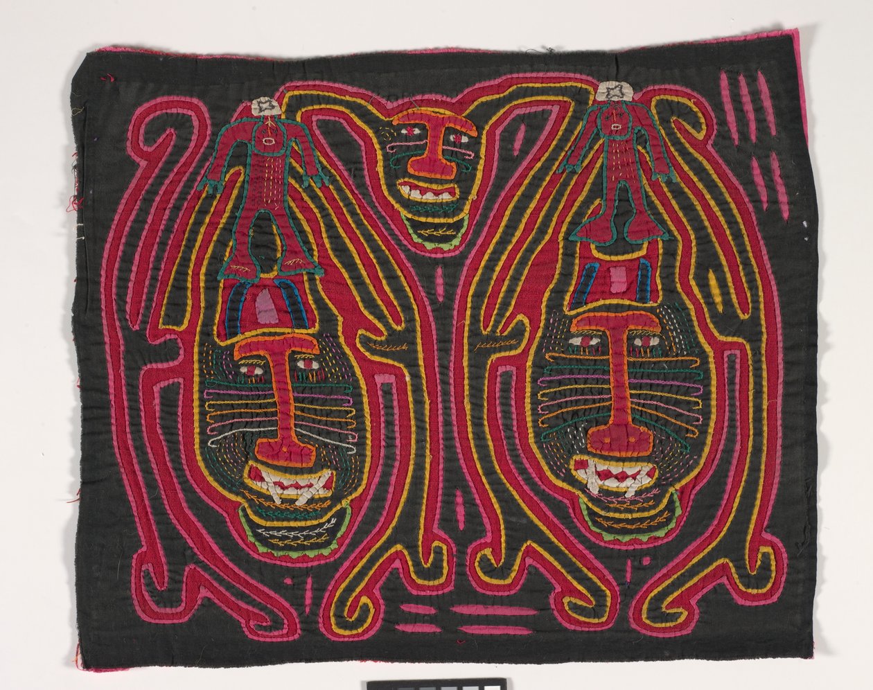 Shirt panel (mola) (appliqued cotton)   1449045   ja       japanese Successfully Translated  Original: D. Quijote de la Mancha. 1856 (lithograph) Translat: D. Quijote de la Mancha. 1856 (lithograph) 1439068 ja japanese Successfully Translated Original: A T 作： クナ インド文化