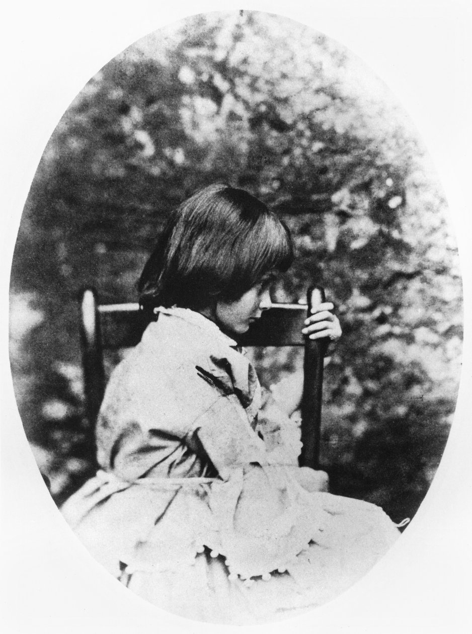 アリスプレザンスリデル（1852-1934）1858 作： ルイス・キャロル