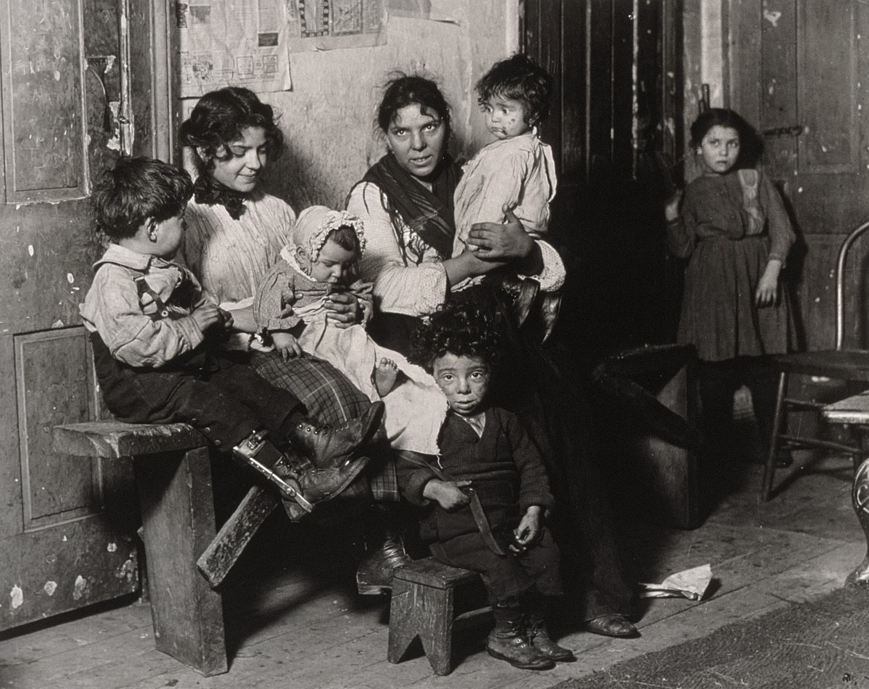 ハルハウス近くのイタリアの家、シカゴ、1910 作： ルイス・ウィックス・ハイン