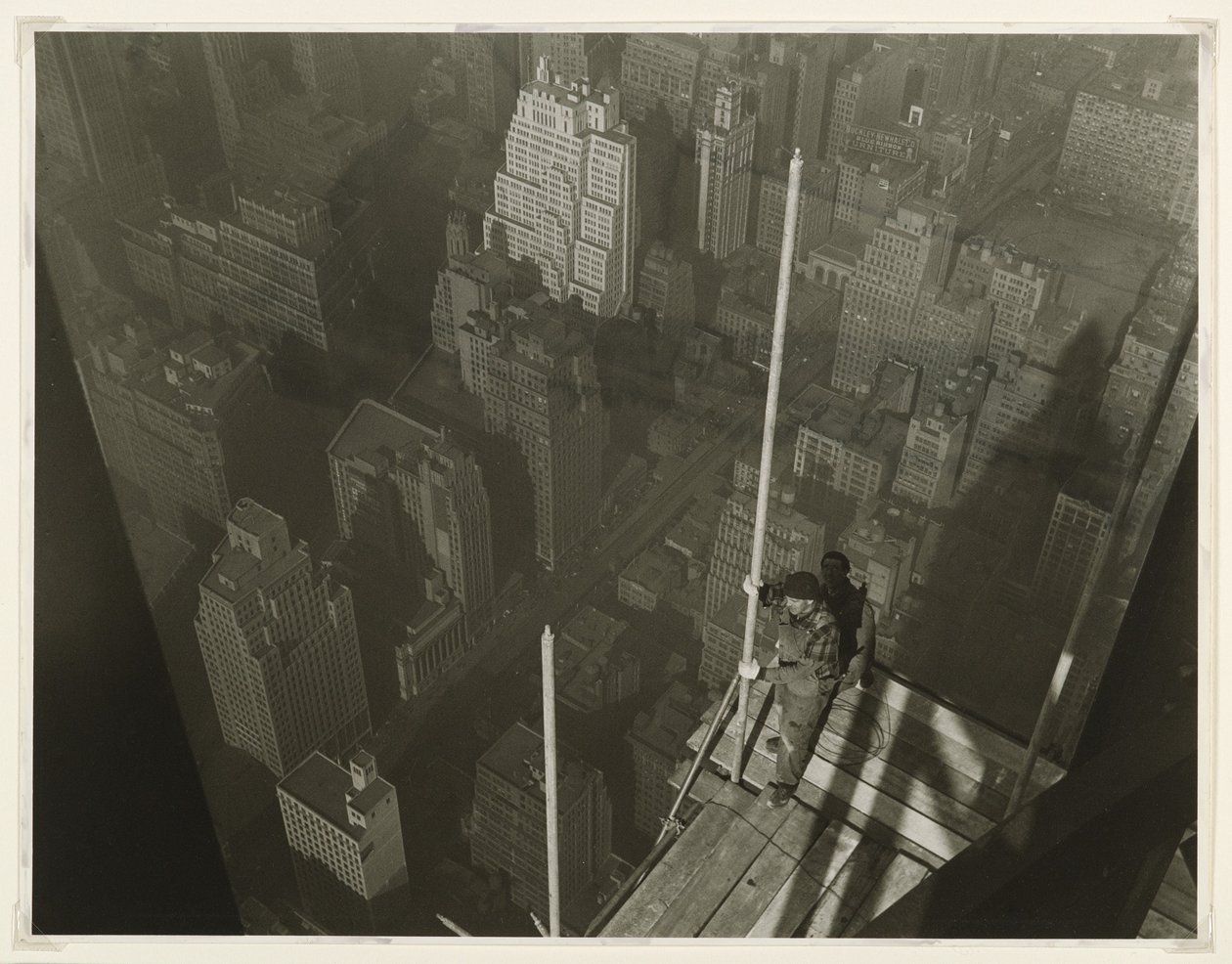 マストを上げる、エンパイアステートビルディング、1931年（ゼラチンシルバーの写真） 作： ルイス・ウィックス・ハイン