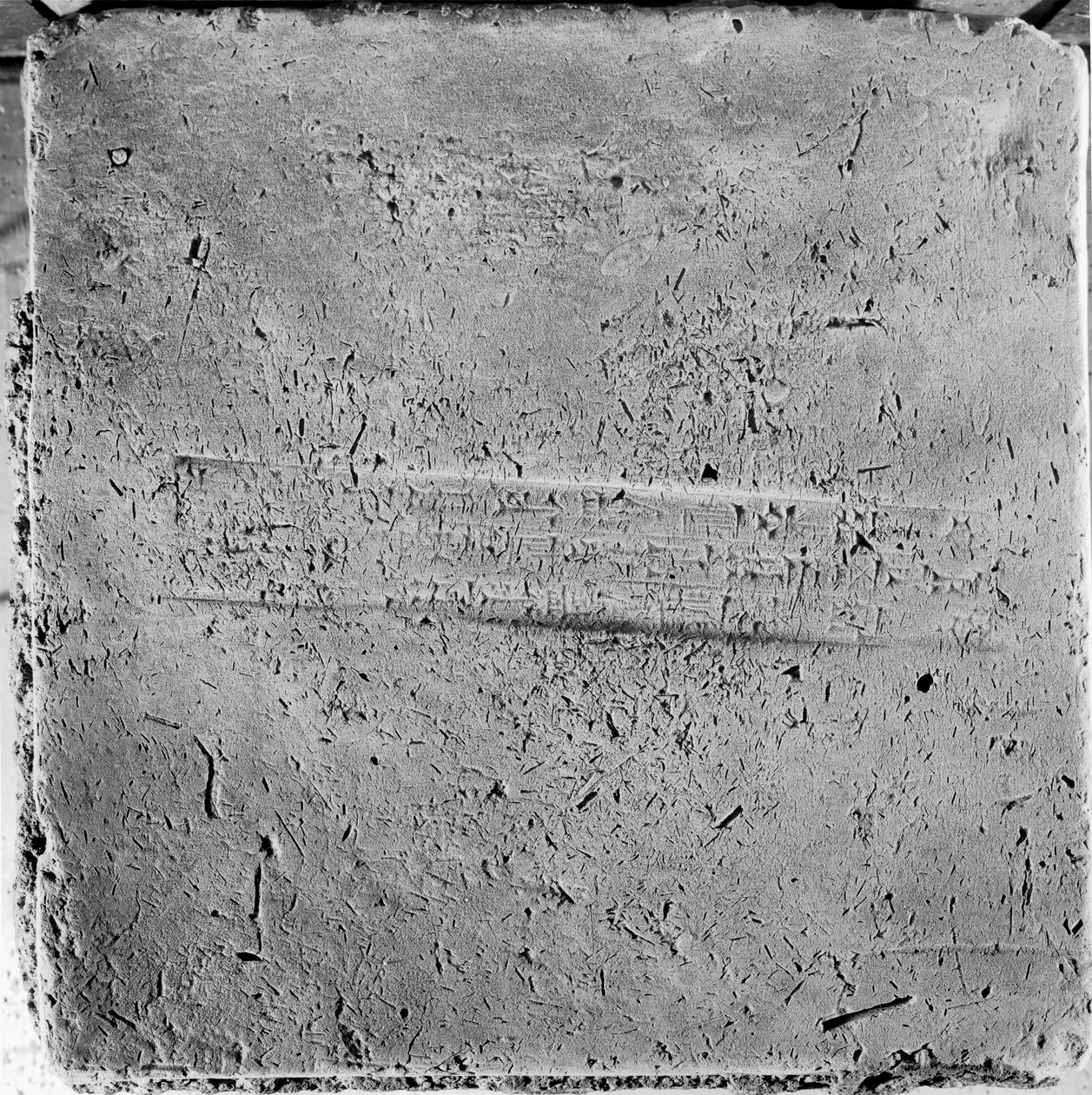 ALCHEMY AND EARLY CHEMISTRY 古代バビロンの楔形文字の碑文 古代バビロンの煉瓦の楔形文字の碑文 作： 不明不明