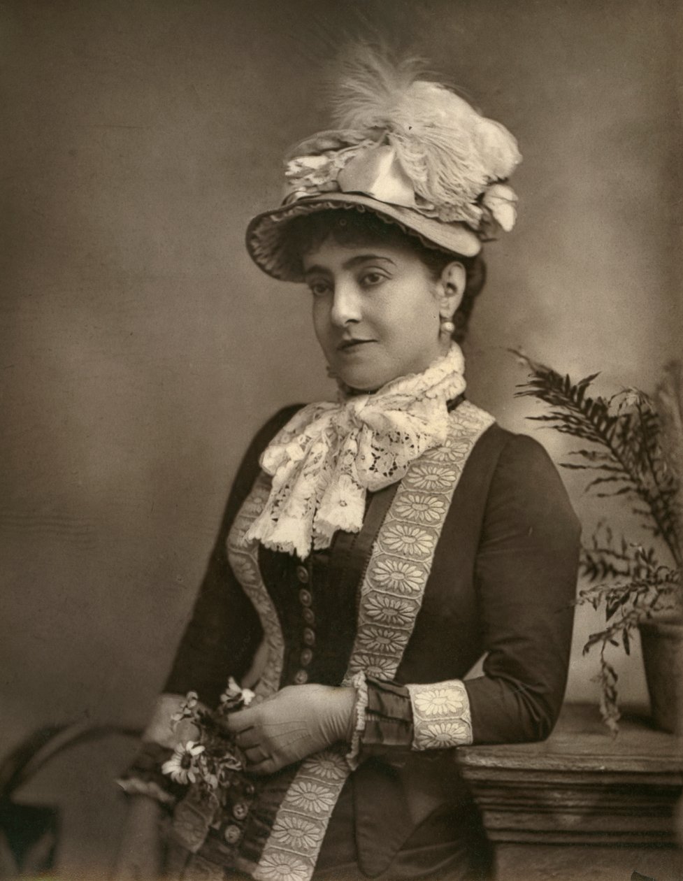 アデリナパティ、イタリアオペラ歌姫、1882年。 作： London Stereoscopic and Photographic Co