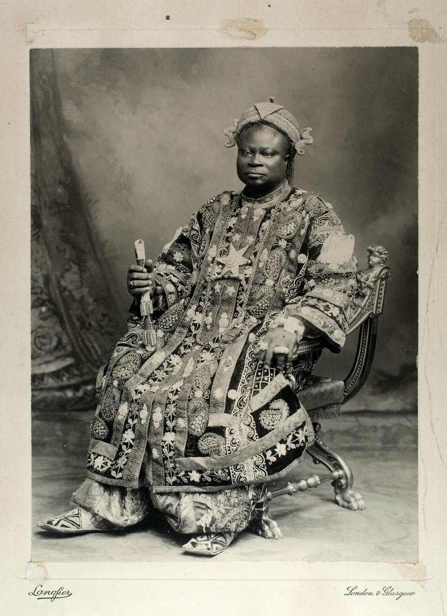 Tegumada Ademola、イギリス、1904年（ゼラチンシルバープリント） 作： ルイ・アドルフ・ラングフィエ