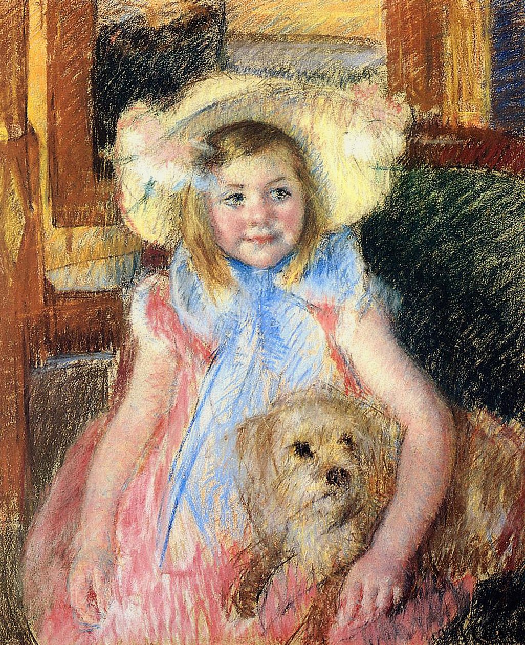 大きな花を咲かせる帽子をかぶったサラ、右を見て、彼女の犬を抱いて、1901年頃（紙にパステル） 作： メアリー・カサット