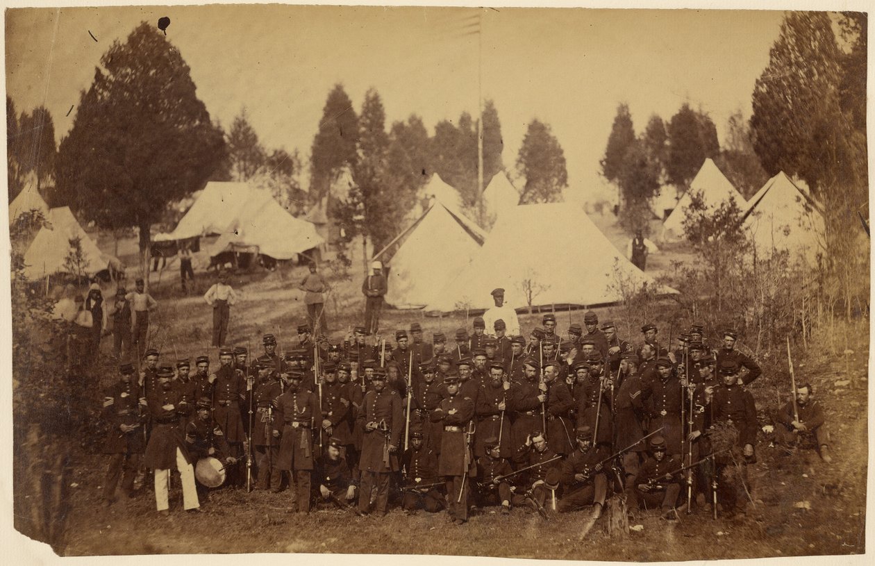 コネチカット第3歩兵連隊、キャンプ・ダグラス、1861年／[北軍兵士と従軍者たち] 作： マシューB.ブレイディ