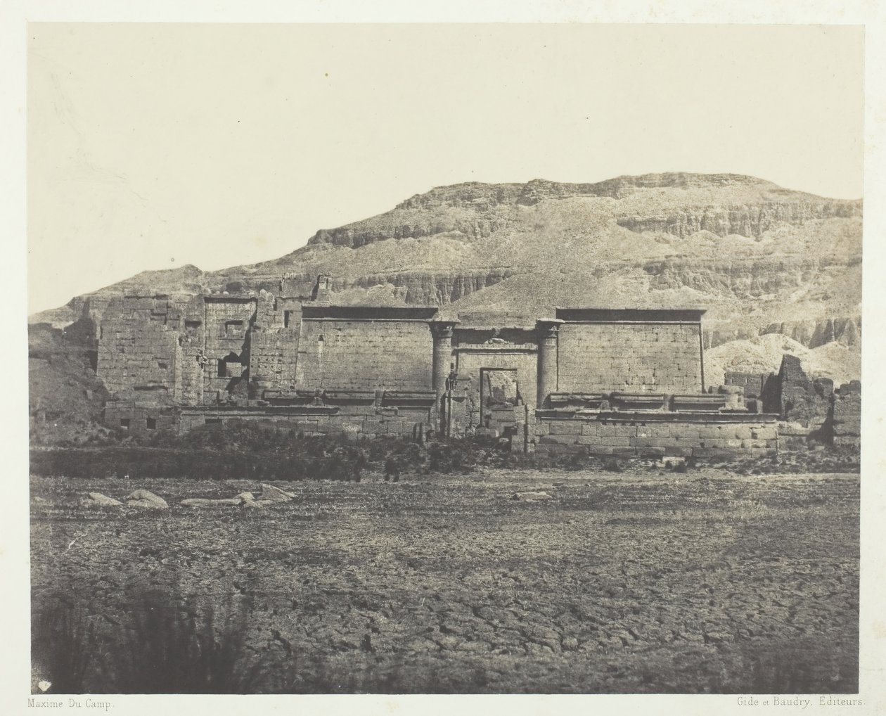 Medinet-Habou、Rines の一般的なビュー、テーベ、184951、1852 年に印刷。 作： マキシムデュキャンプ