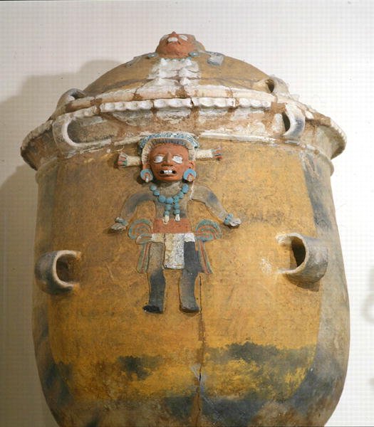 蓋付き葬祭用壷 グアテマラ、キチェ、イクシル 後古典期前期（900～1200年）（多色土器） 作： マヤマヤ