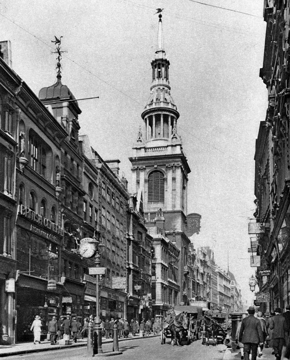 弓の教会の尖塔、ロンドン、1926-1927 作： マクリーシュ
