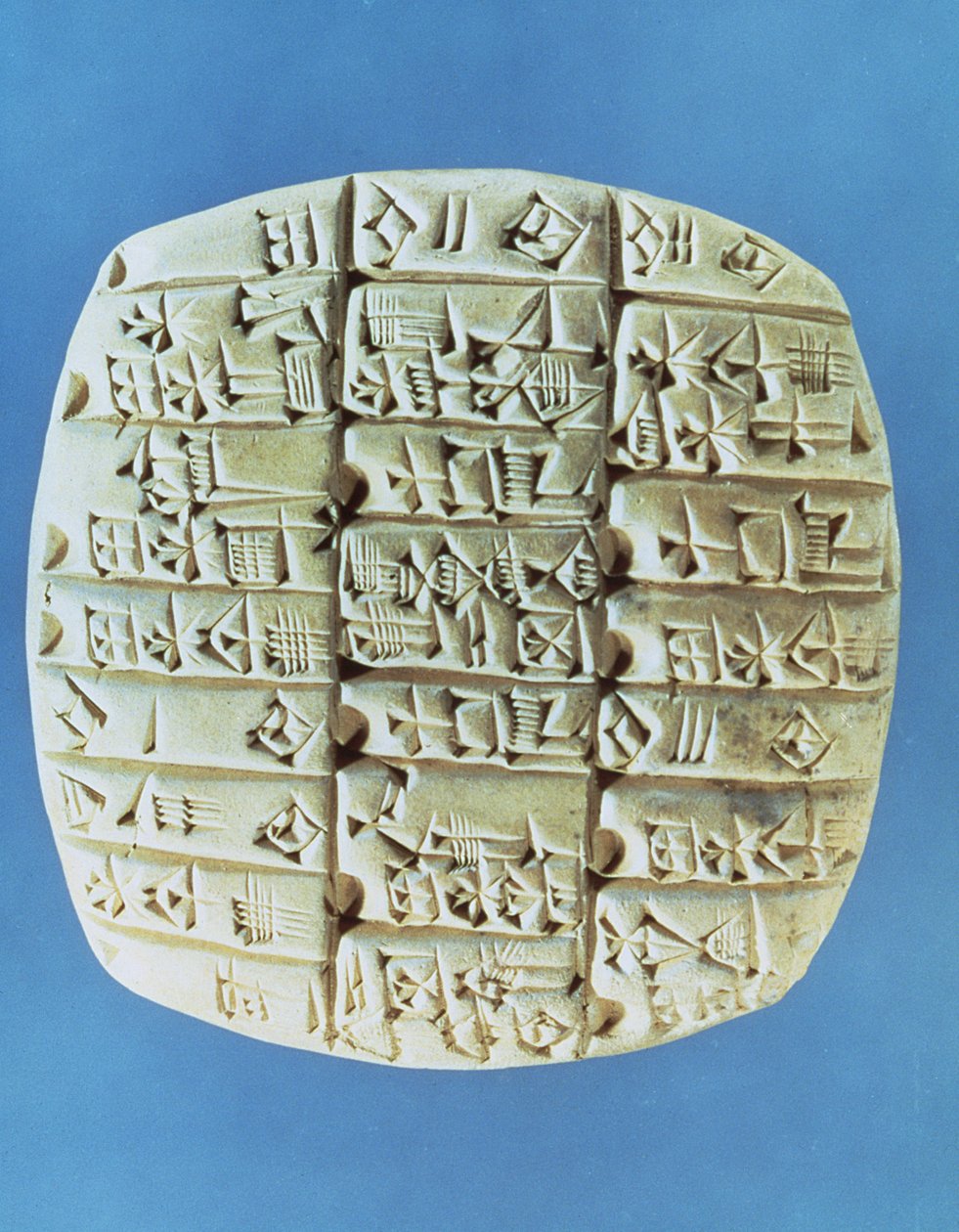 楔形文字のアカウントテーブル、c.2400 BC（テラコッタ） 作： メソポタミア