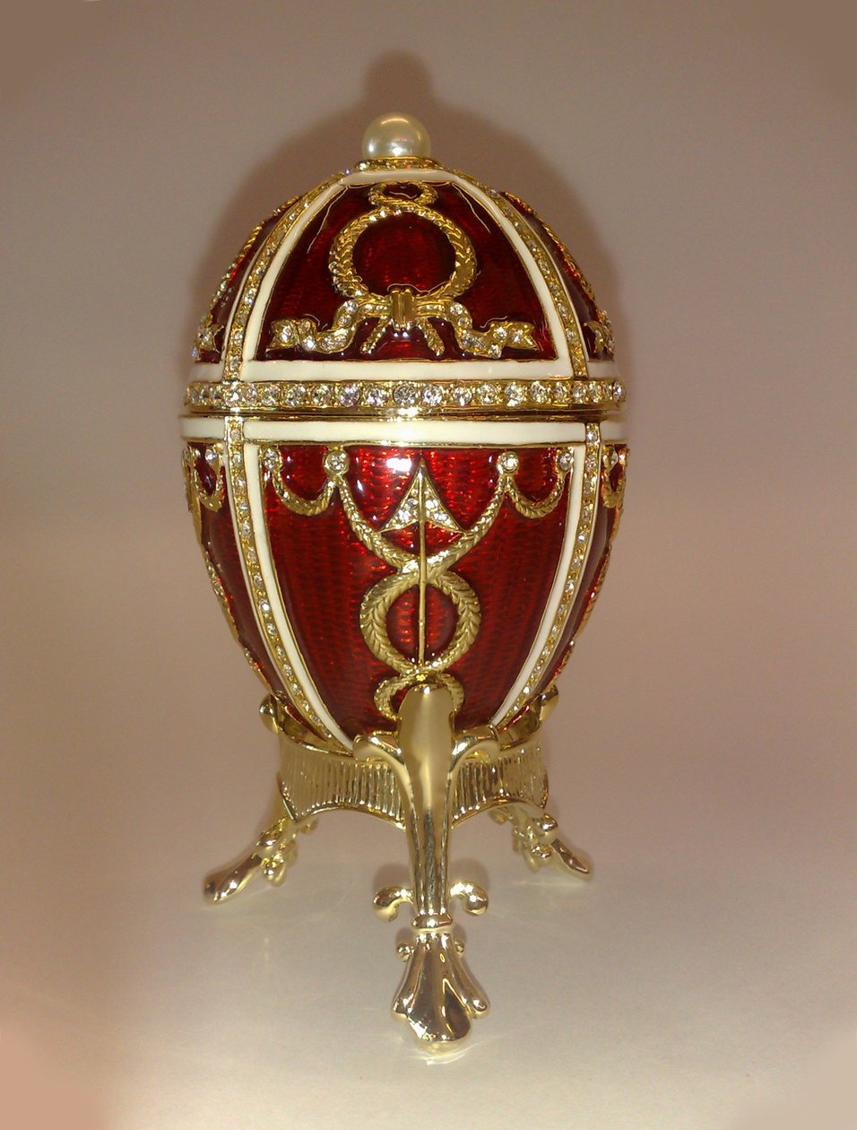 バラのつぼみの卵、1895 年 作： Mikhail Yevlampievich、Perkhin