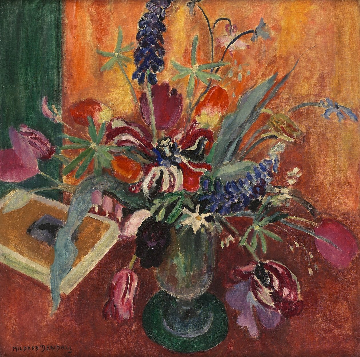 ルピナスとチューリップ、c.1925 作： ミルドレッド・ベンダル
